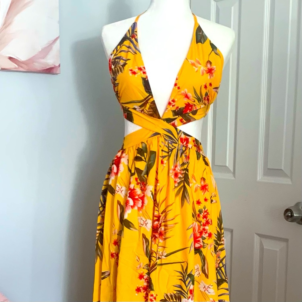 SHEIN Yellow Tropical Maxi Dress small
